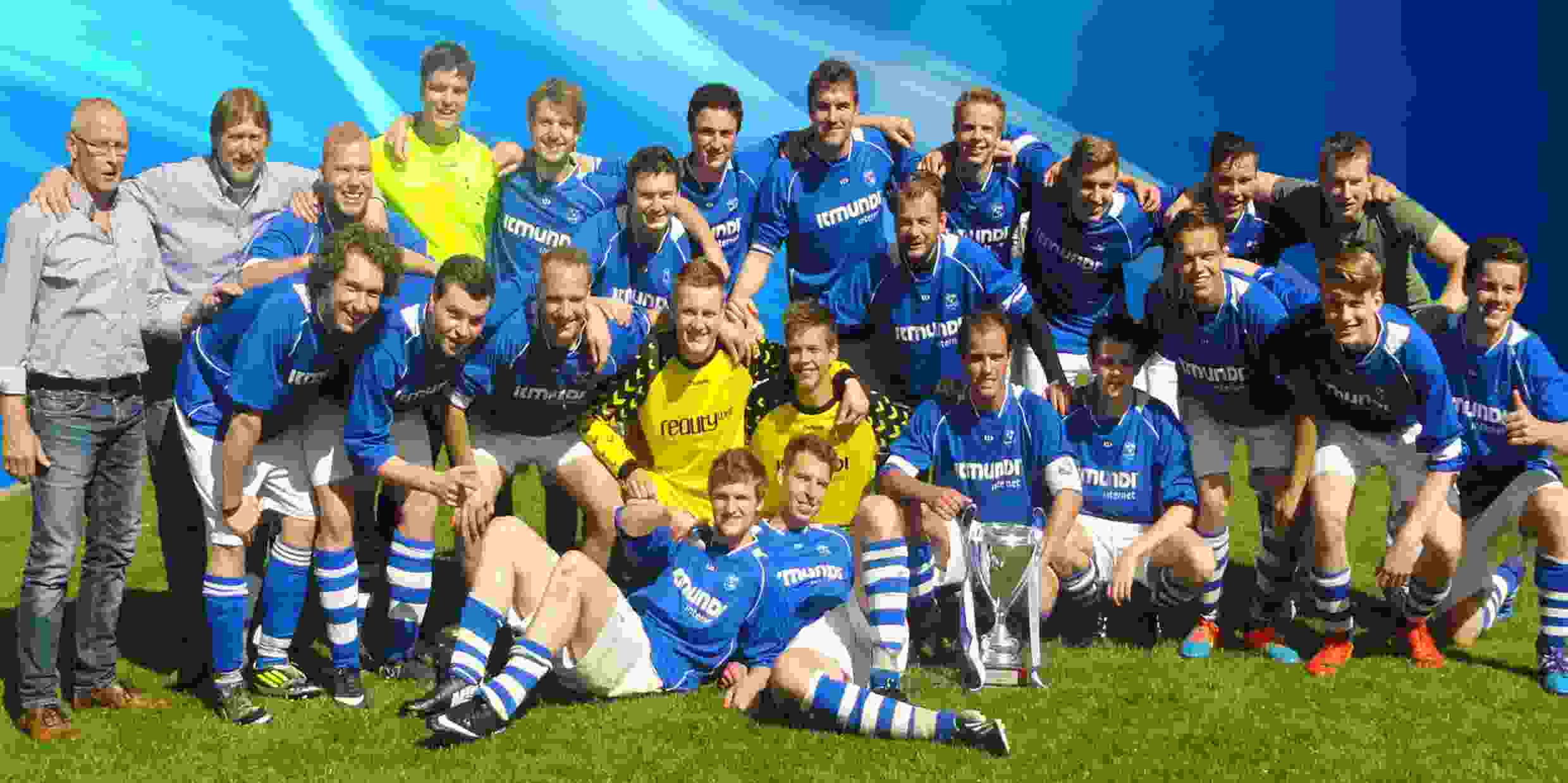 2015-05-10 TVC'28-11 wint kampioenschap in de 7e Klasse